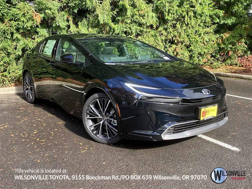 2026 Toyota Prius Limited's photo