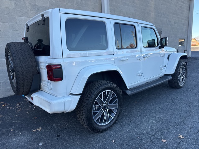 2024 Jeep Wrangler High Altitude 4xe photo 3
