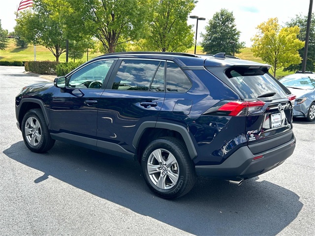 2023 Toyota RAV4 XLE photo 4