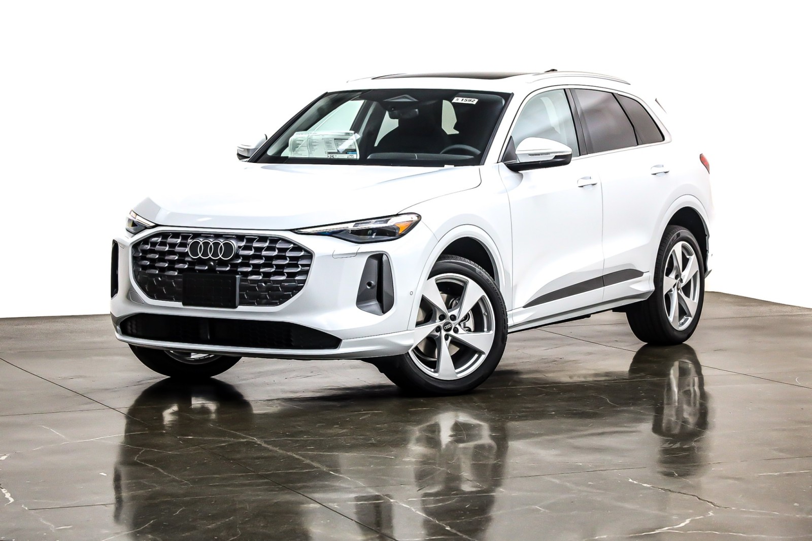 2025 Audi New Q5 Premium Plus's photo