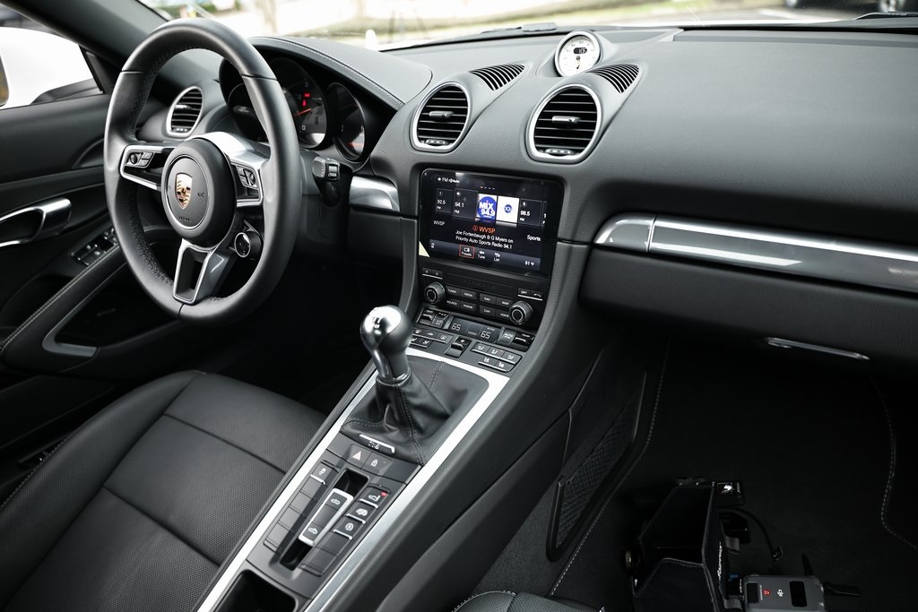 2024 Porsche Boxster photo 20