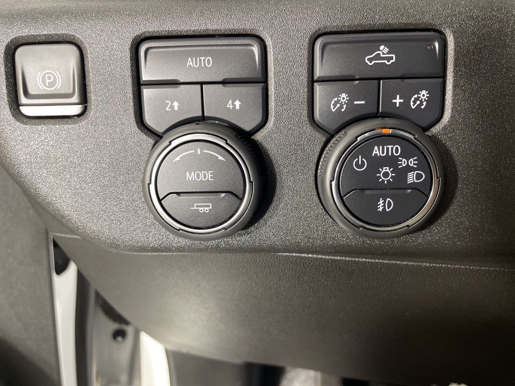 2023 Chevrolet Silverado 1500 RST photo 27