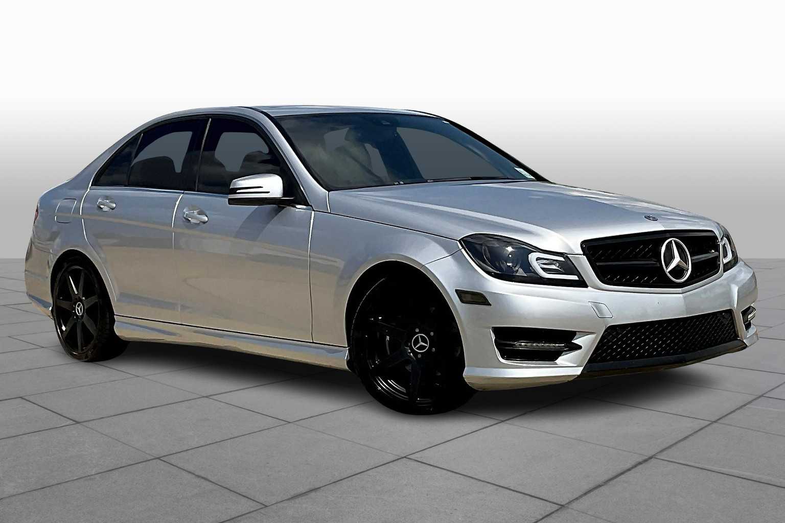 Used 2012 Mercedes-Benz C-Class C300 Luxury with VIN WDDGF8BB6CR211803 for sale in Harvey, LA