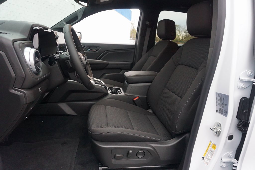 2025 Chevrolet Colorado Work Truck LT photo 9