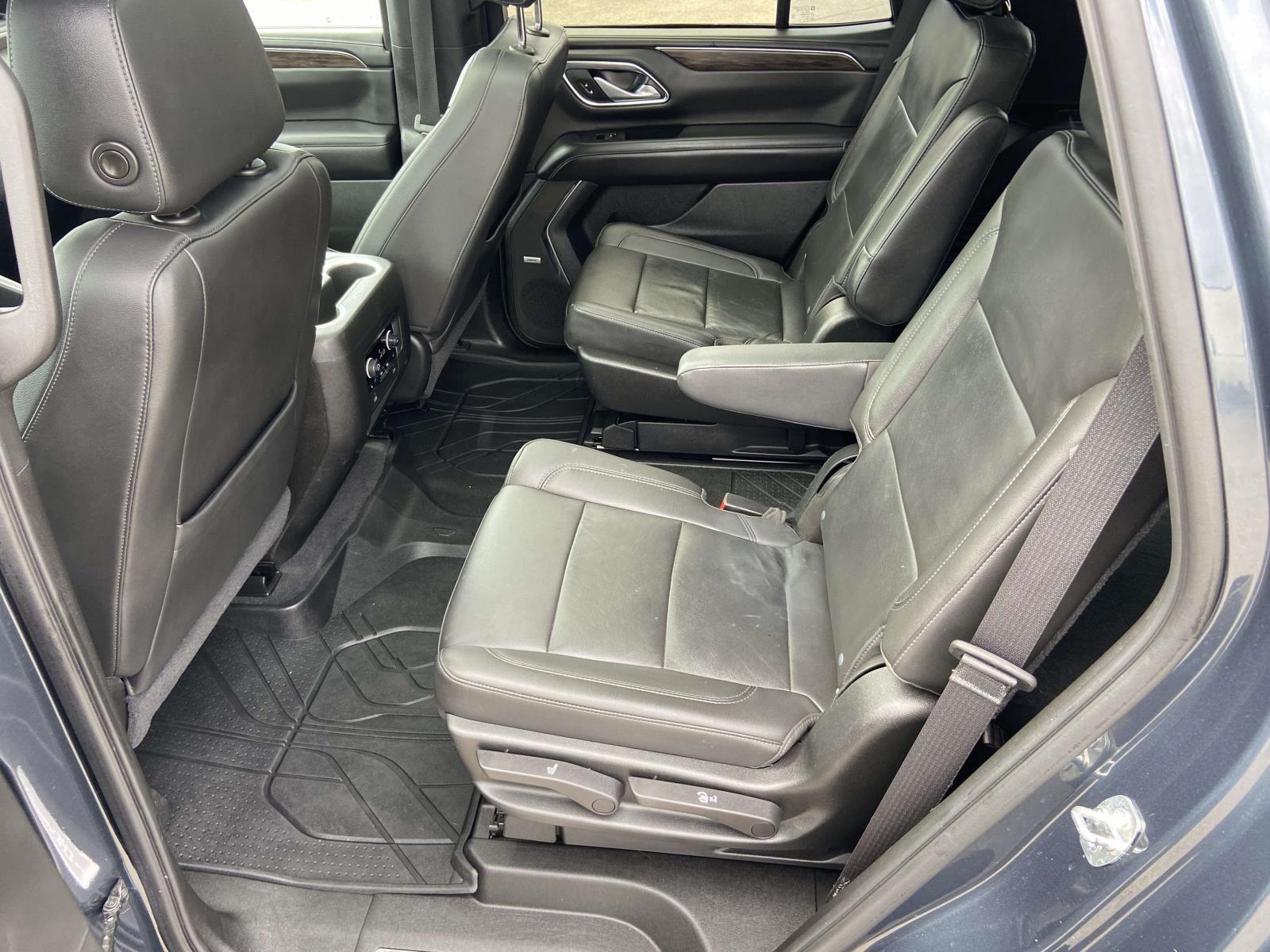 2021 Chevrolet Tahoe Z71 photo 2