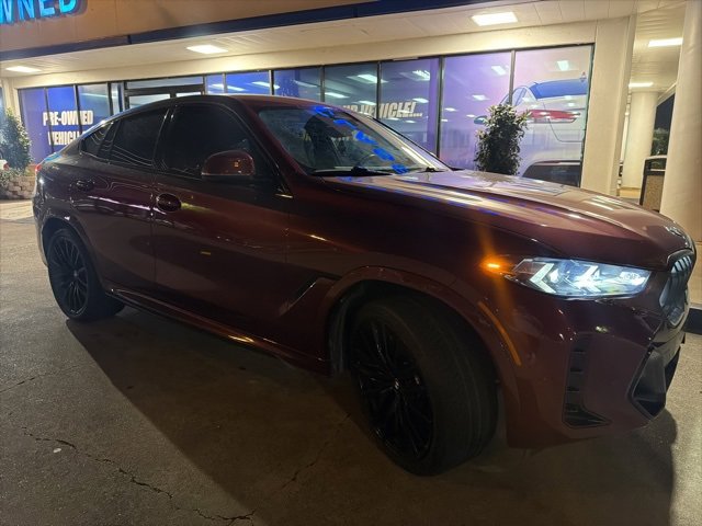 2024 BMW X6 40i's photo