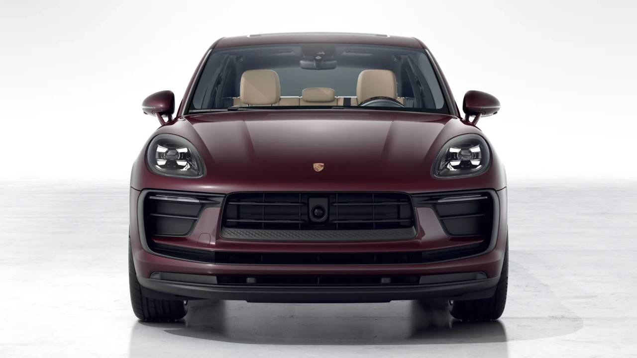 2026 Porsche Macan T photo 9