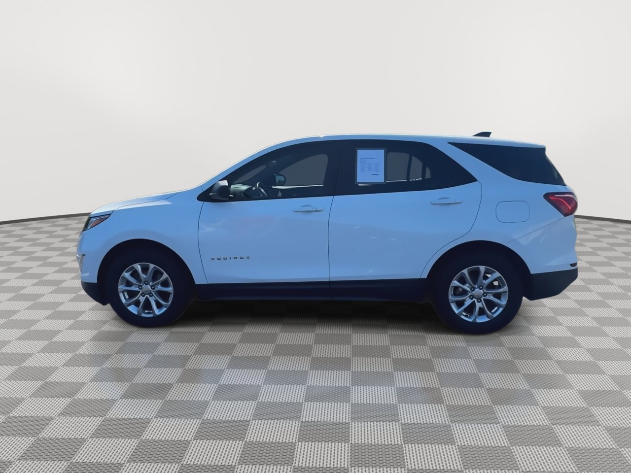 2020 Chevrolet Equinox LS photo 6
