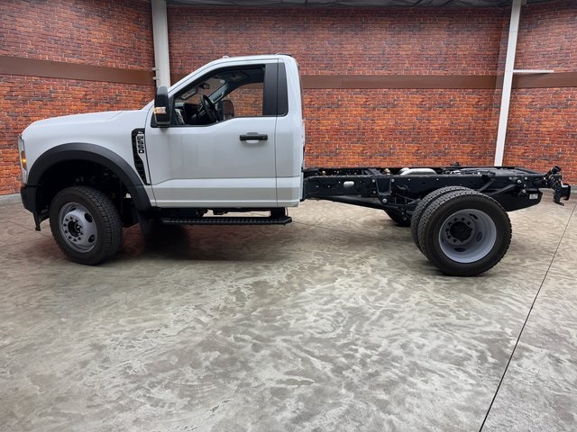 2024 Ford F-550 XL photo 2