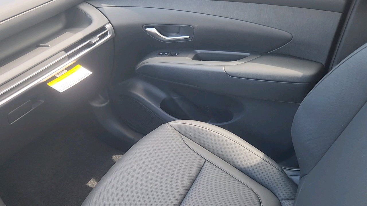 2025 Hyundai Tucson Hybrid SEL Convenience photo 12