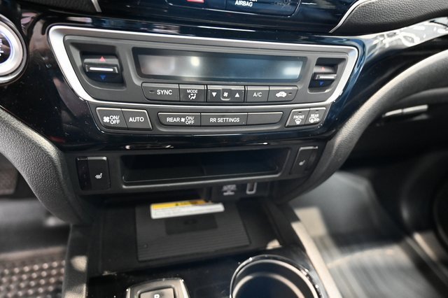 2023 Honda Ridgeline Black Edition photo 18