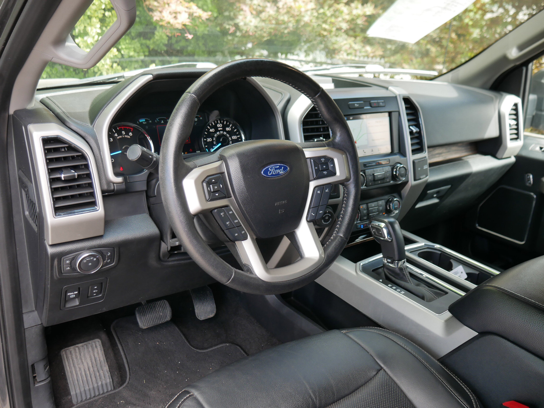 2019 Ford F-150 Lariat photo 3