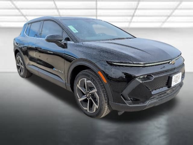 2026 Chevrolet Equinox EV 2LT's photo