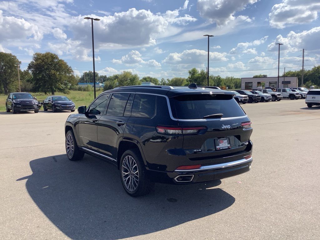 2023 Jeep Grand Cherokee L Summit photo 4