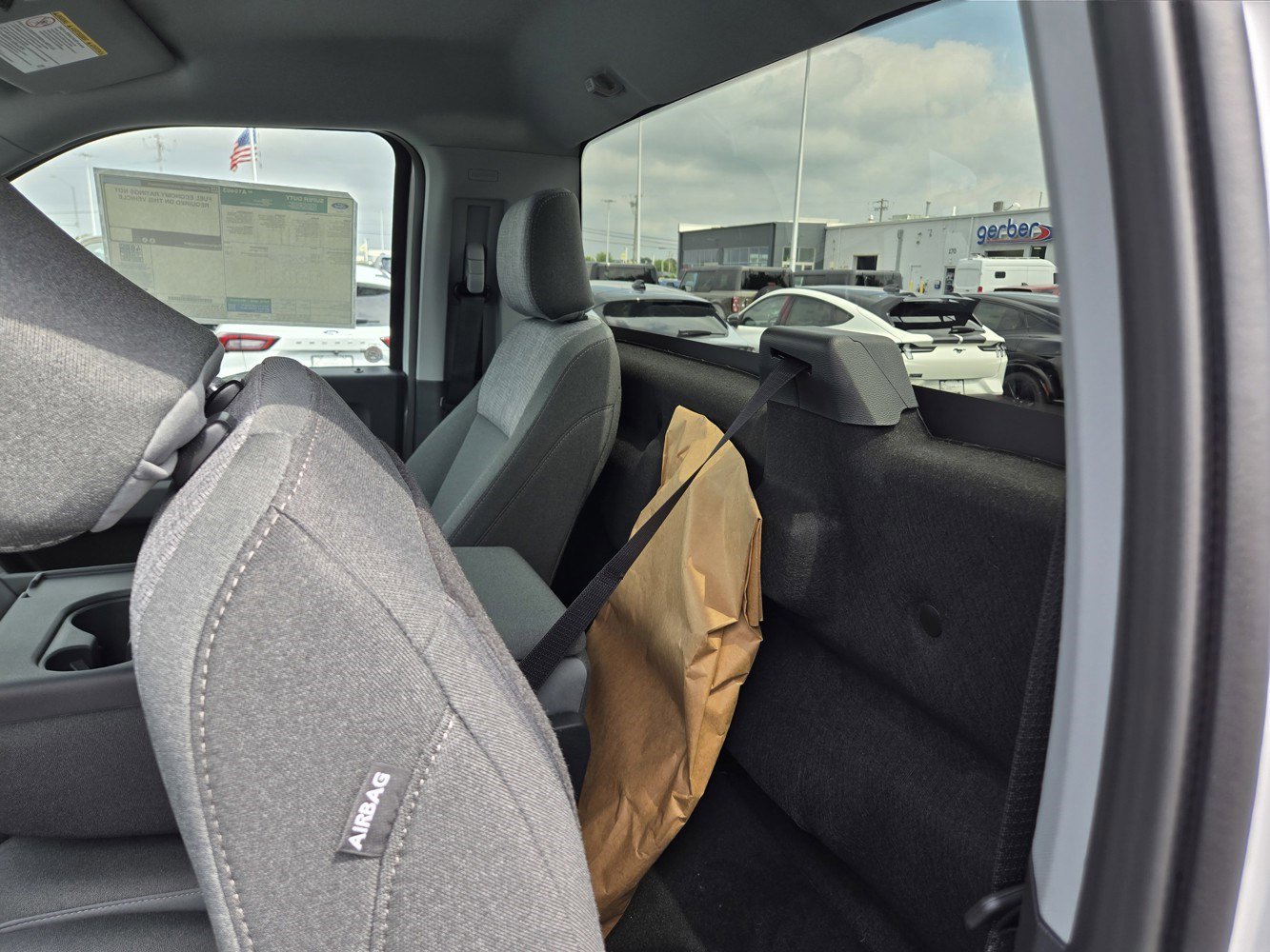 2025 Ford F-600 photo 16