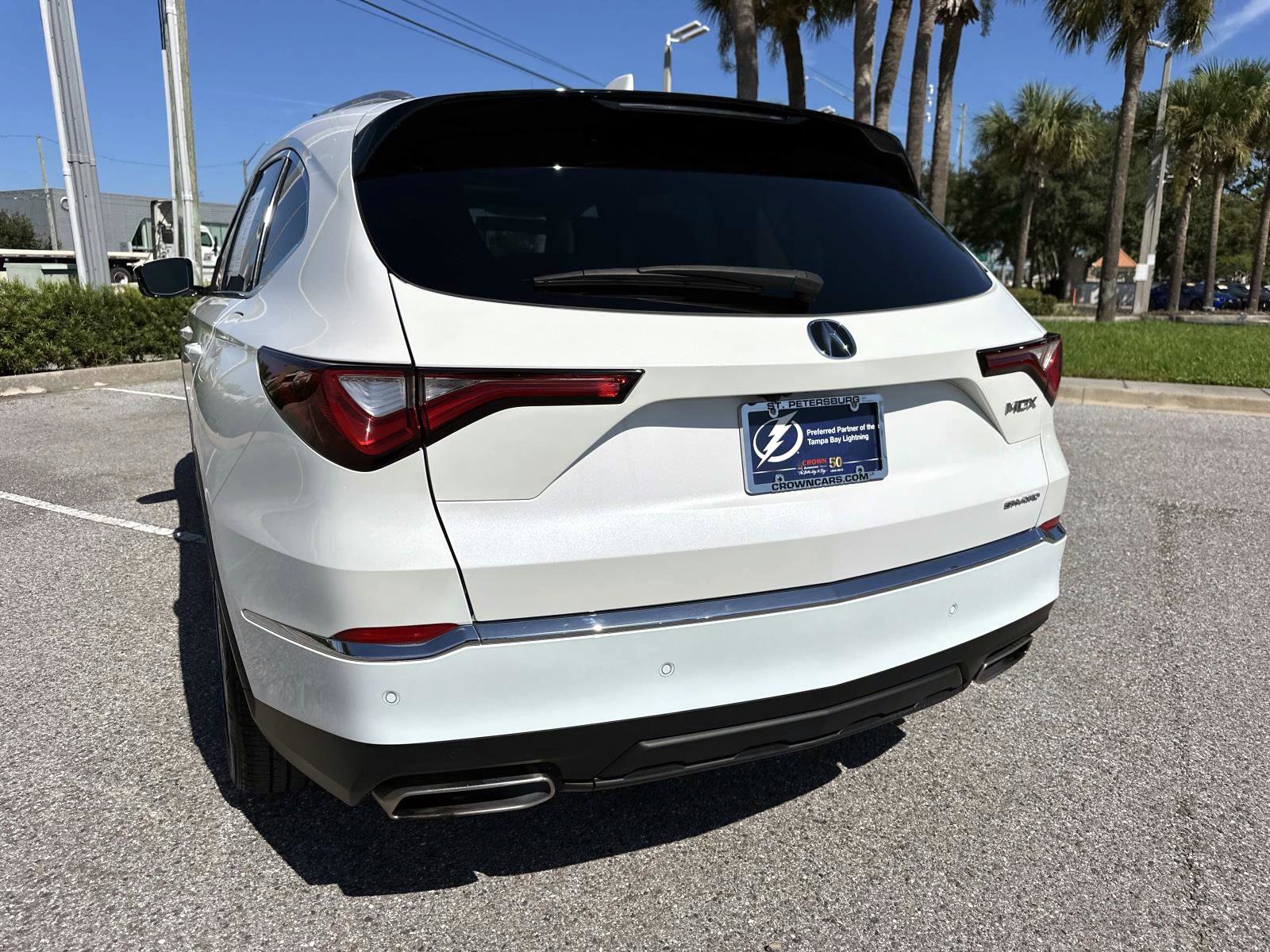 2023 Acura MDX SH-AWD Advance photo 9