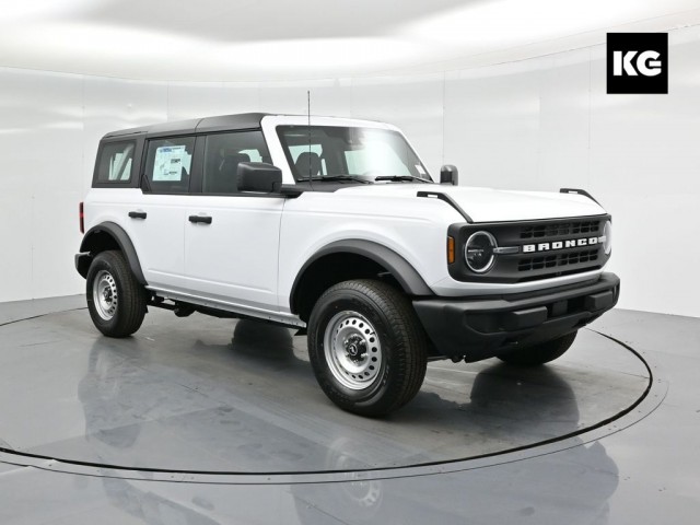 2025 Ford Bronco 4-Door Base's photo