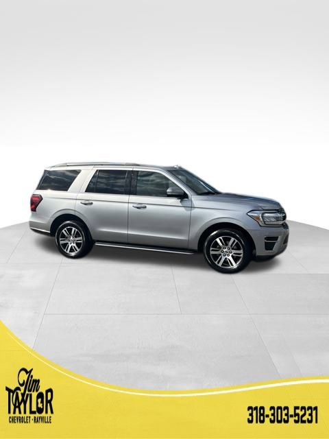 2023 Ford Expedition Limited's photo