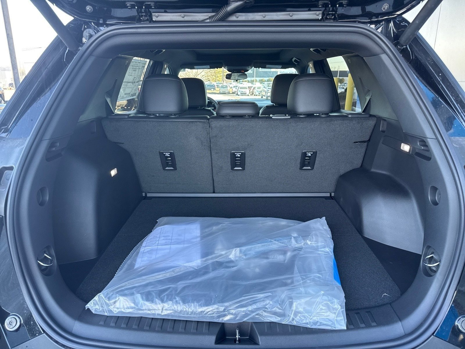 2026 Chevrolet Equinox LT photo 4