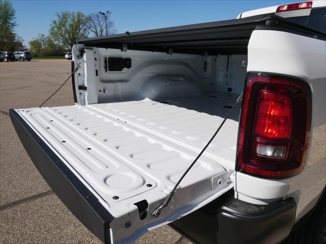 2025 Ram 2500 Tradesman photo 4