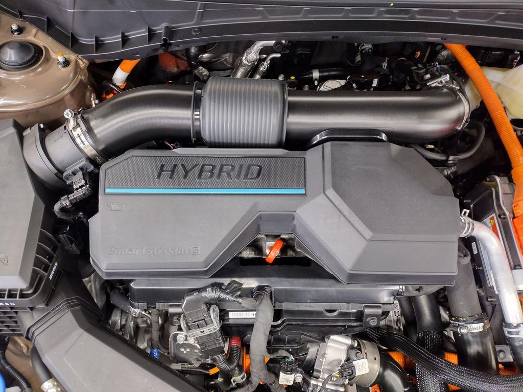 2025 Hyundai Tucson Hybrid Limited photo 3