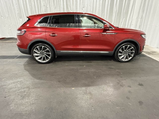 2020 Lincoln Nautilus Reserve photo 2