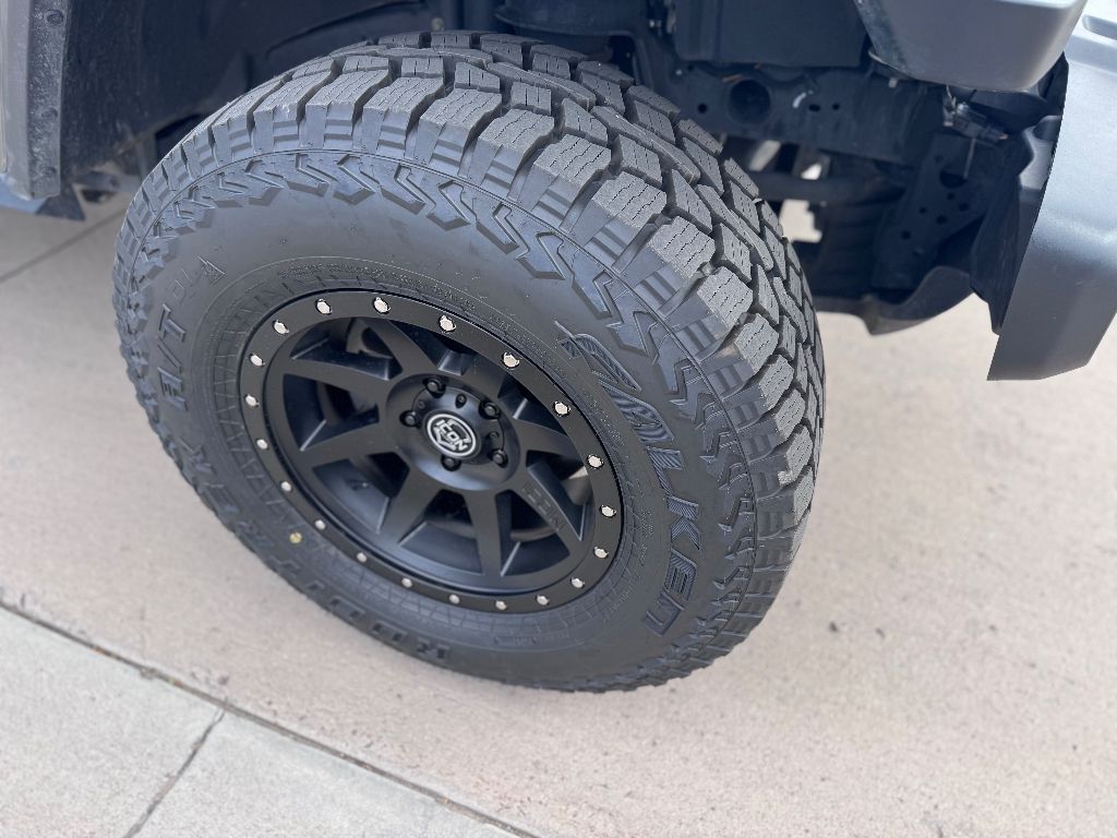 2023 Jeep Gladiator Willys photo 4