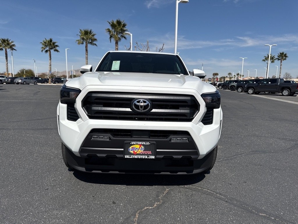 2025 Toyota Tacoma SR5 photo 3
