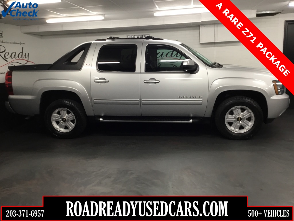 2012 Chevrolet Avalanche LT's photo