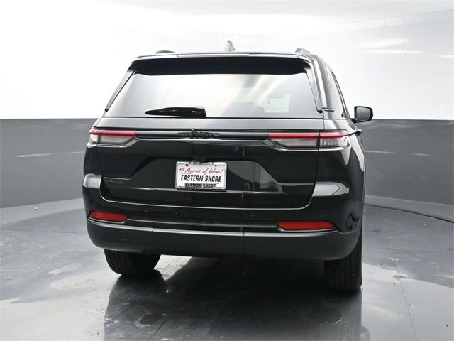 2025 Jeep Grand Cherokee Altitude X photo 4