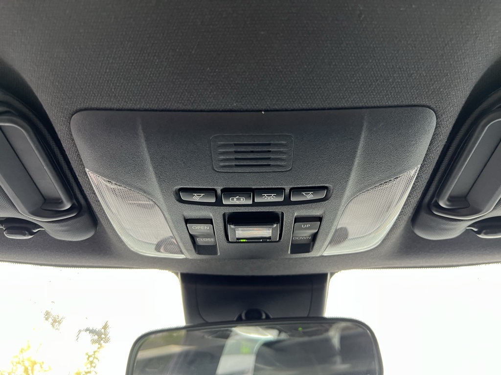 2021 Toyota Corolla XSE photo 24