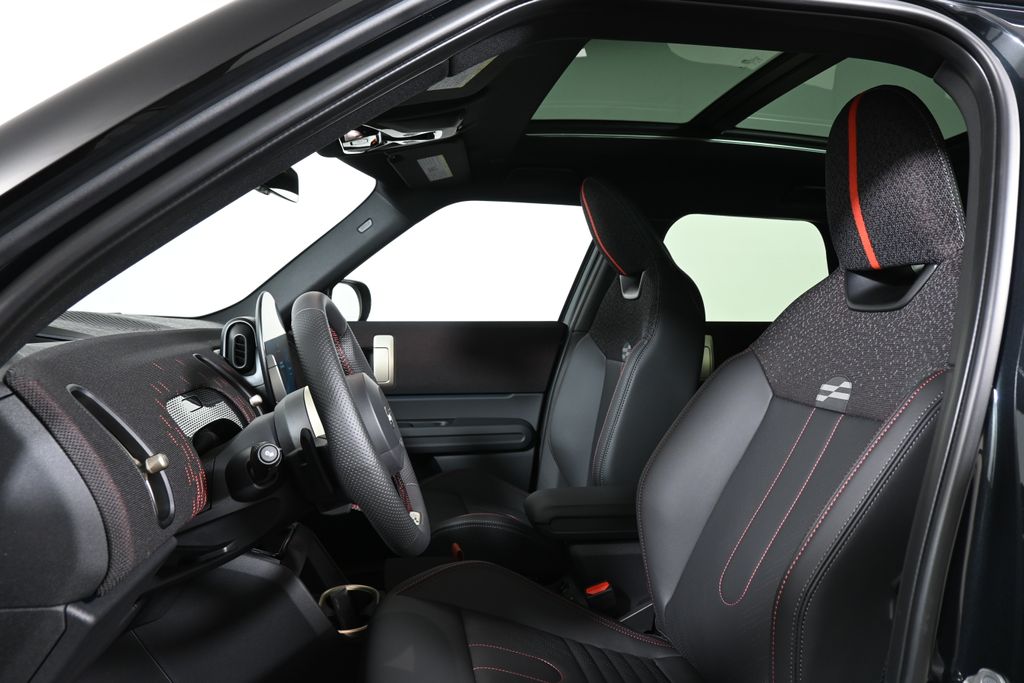 2026 Mini Countryman John Cooper Works ALL4 photo 7