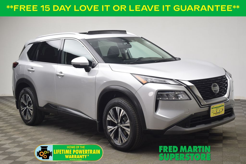 2021 Nissan Rogue SV's photo