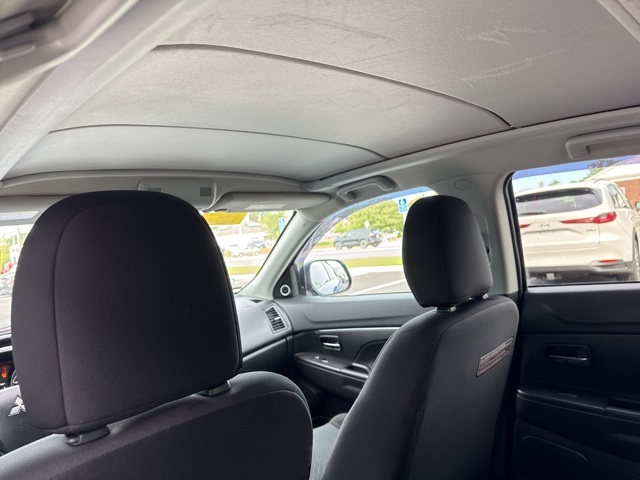 2015 Mitsubishi Outlander Sport SE photo 12