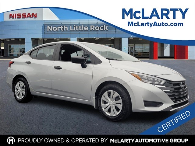 2025 Nissan Versa Sedan S's photo