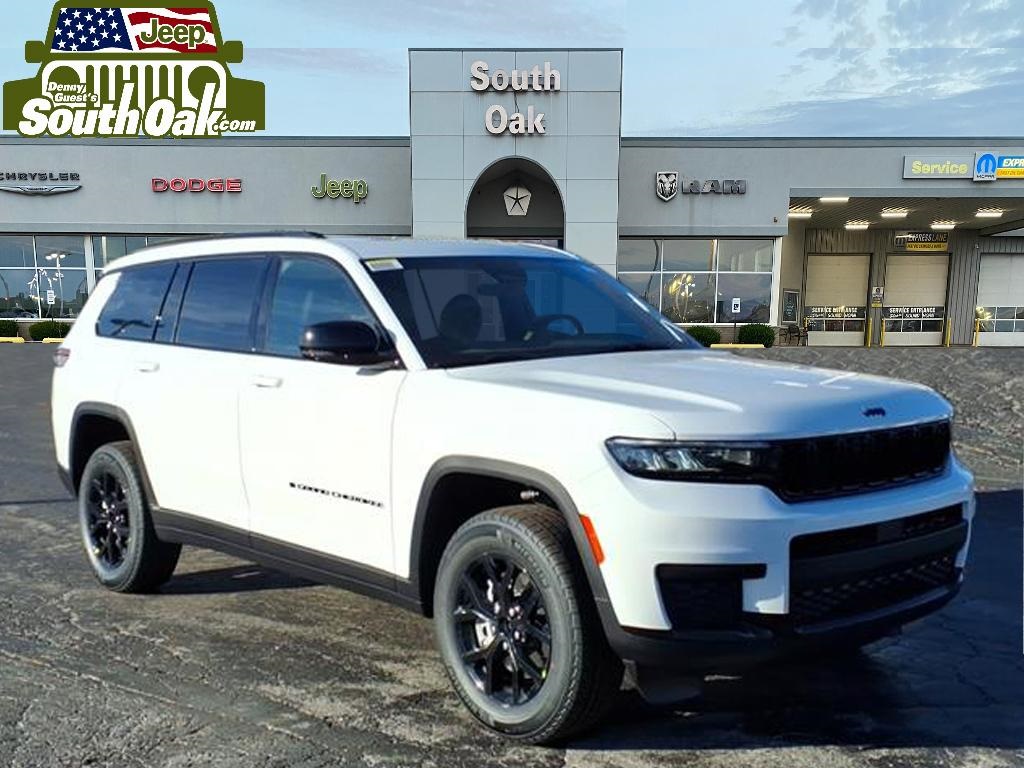 2025 Jeep Grand Cherokee L Altitude's photo