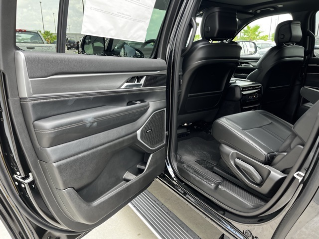 2025 Jeep Wagoneer Limited Series II photo 16