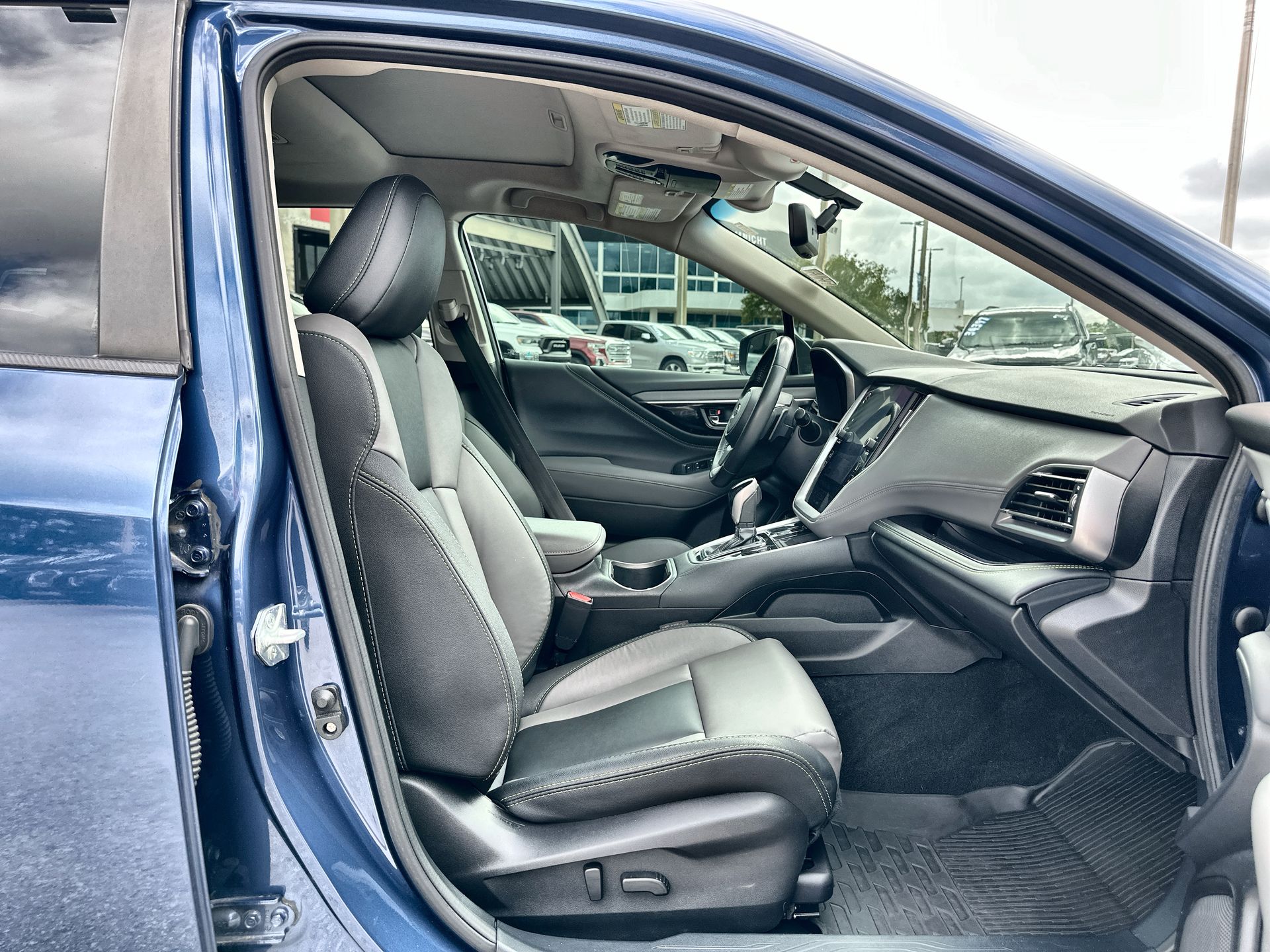 2022 Subaru Outback Onyx Edition XT photo 26