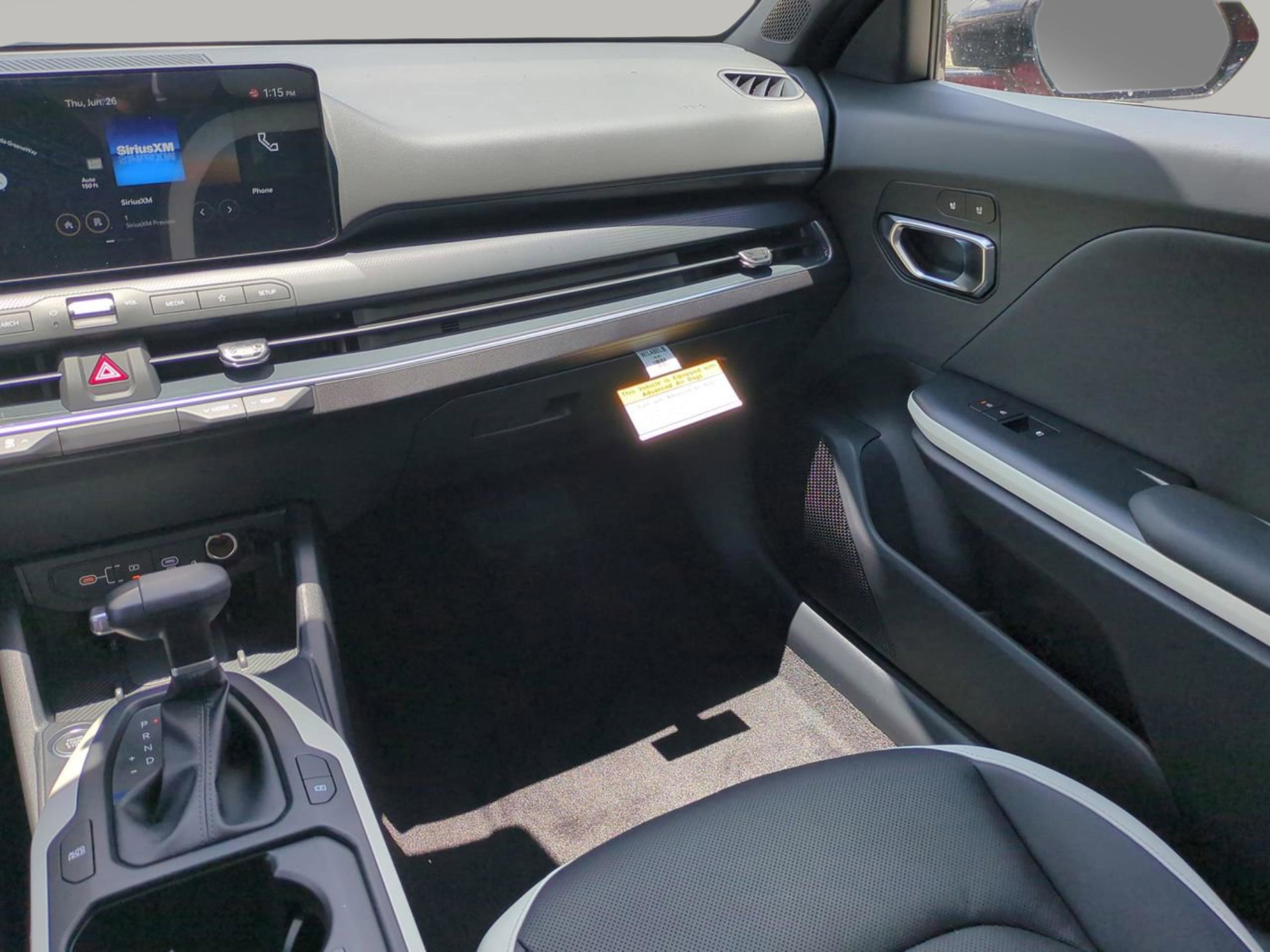 2025 Kia K4 GT-Line photo 16