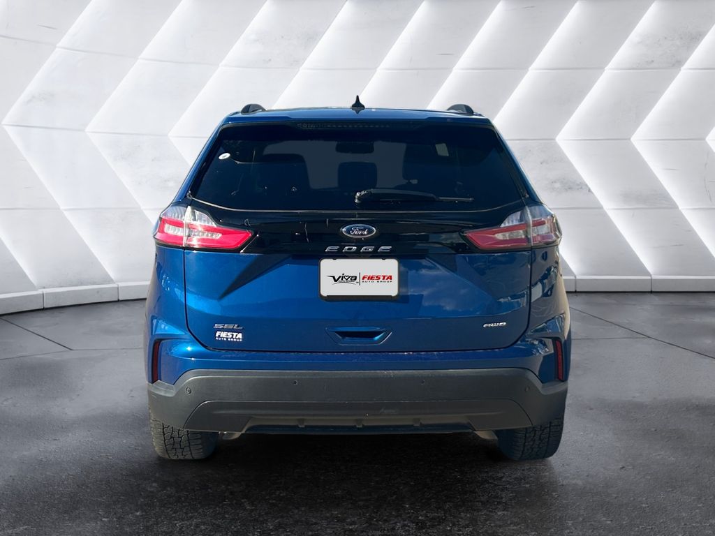 2024 Ford Edge SEL photo 3