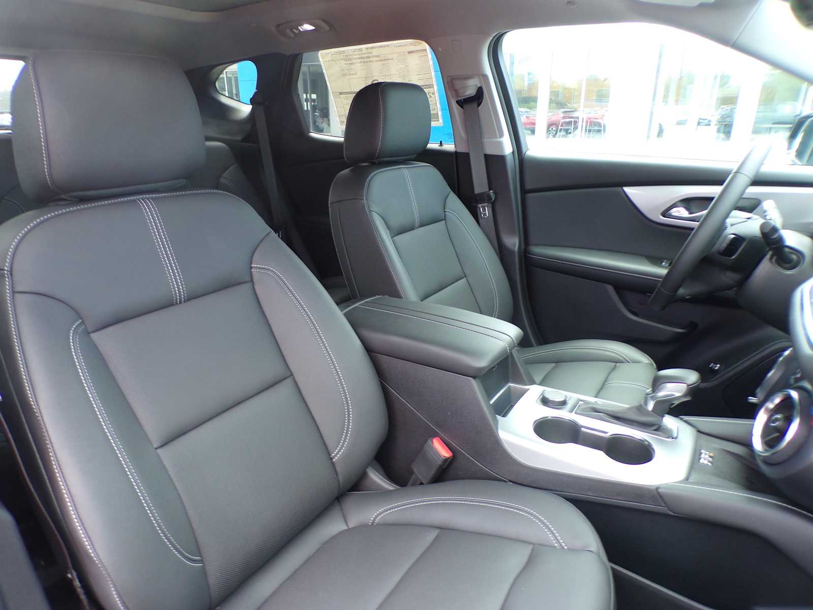 2025 Chevrolet Blazer 3LT photo 3