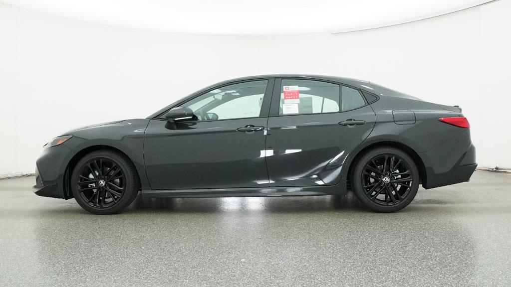 2025 Toyota Camry SE photo 9