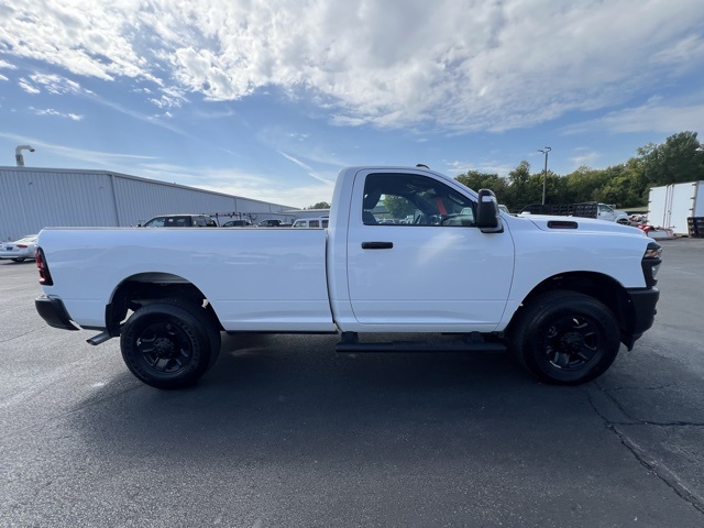 2025 Ram 3500 Tradesman photo 2