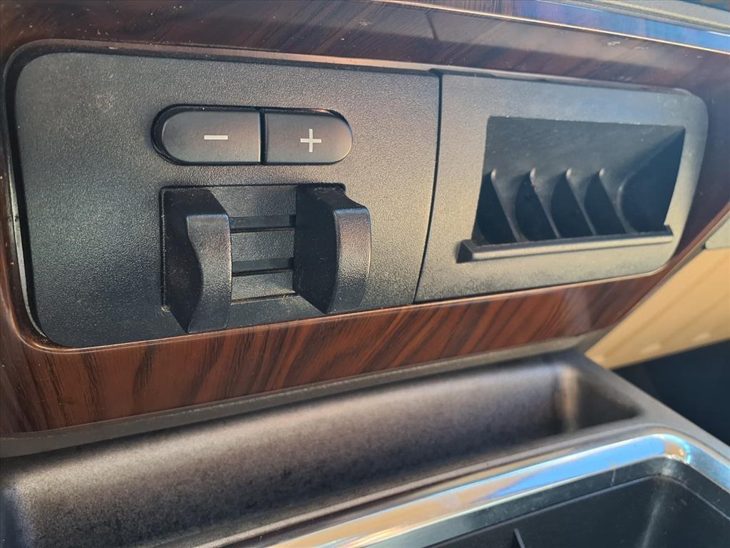 2012 Ford F-350 photo 23