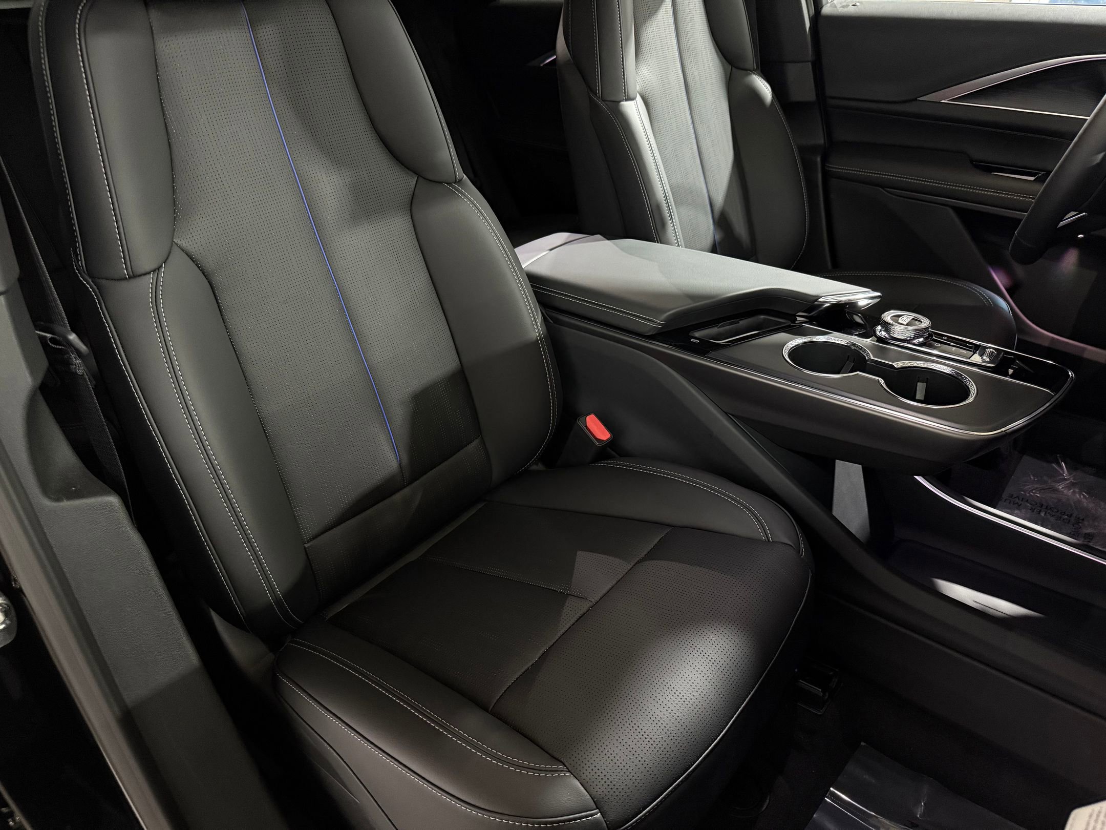 2026 Cadillac Lyriq Sport photo 38