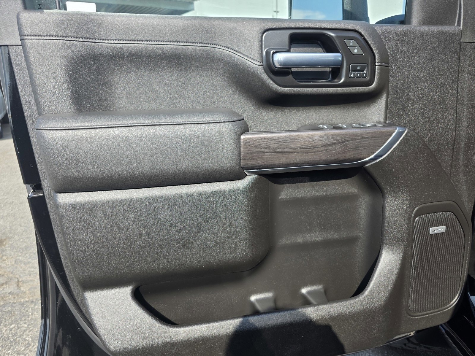 2022 Chevrolet Silverado 2500HD LTZ photo 25