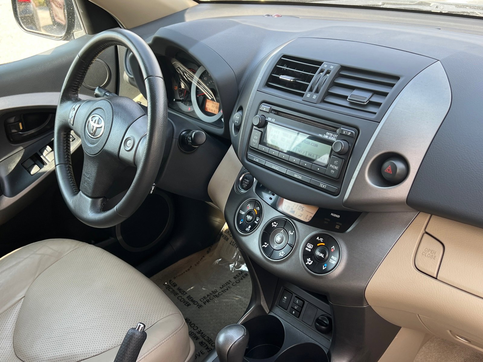 2012 Toyota RAV4 Limited photo 9