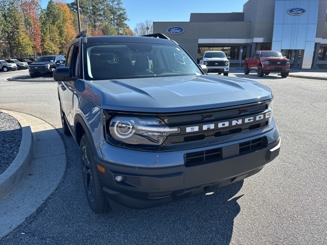 2024 Ford Bronco Sport Outer Banks photo 3