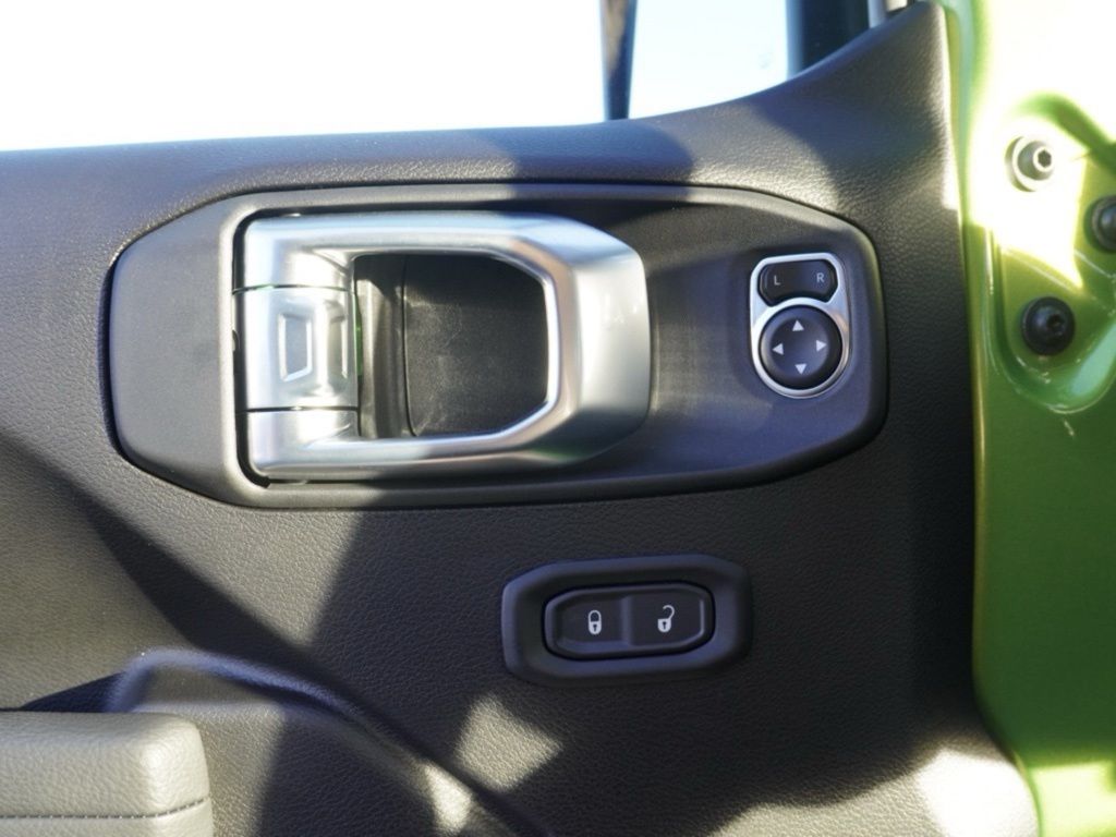 New 2026 Mojito Clear-Coat Exterior Paint Jeep Sport S image 10