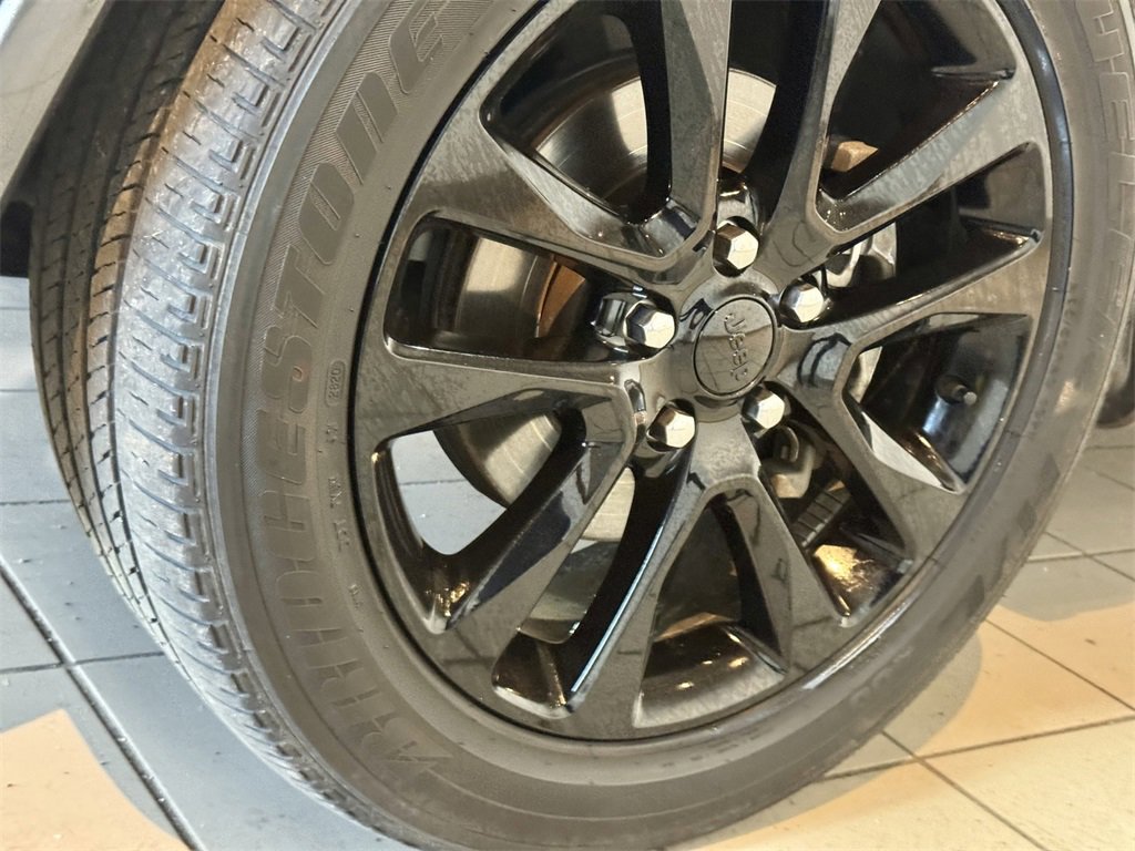 2020 Jeep Grand Cherokee Altitude photo 11